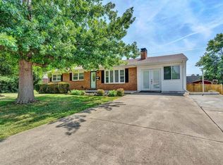 5523 Darby Rd, Roanoke, VA 24012