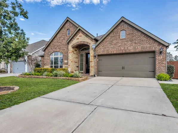 166 Painted Trillium Dr, Conroe, TX 77304