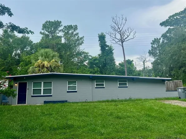 314 Charles Ave, Orange City, FL 32763