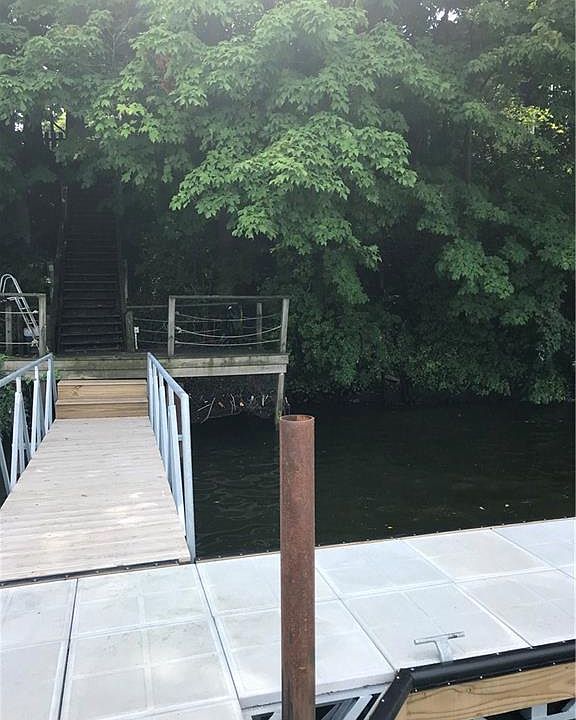 2nd image of 929 Nantucket Dr