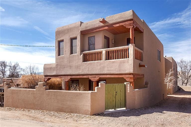 1st image of 538 Del Norte Ln