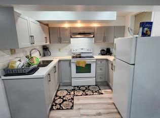 295 Duckworth St, Barrie, ON L4M3X5