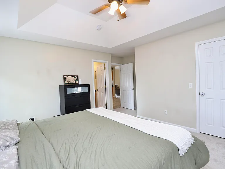 1116 Waverly Place Dr — Photo 44