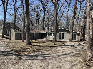 1406 Milford St, West Okoboji, IA 51351