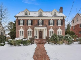 32 Grove Ln, Bronxville, NY 10708