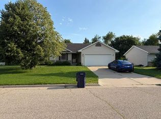 1500 Evergreen Dr, Janesville, WI 53546