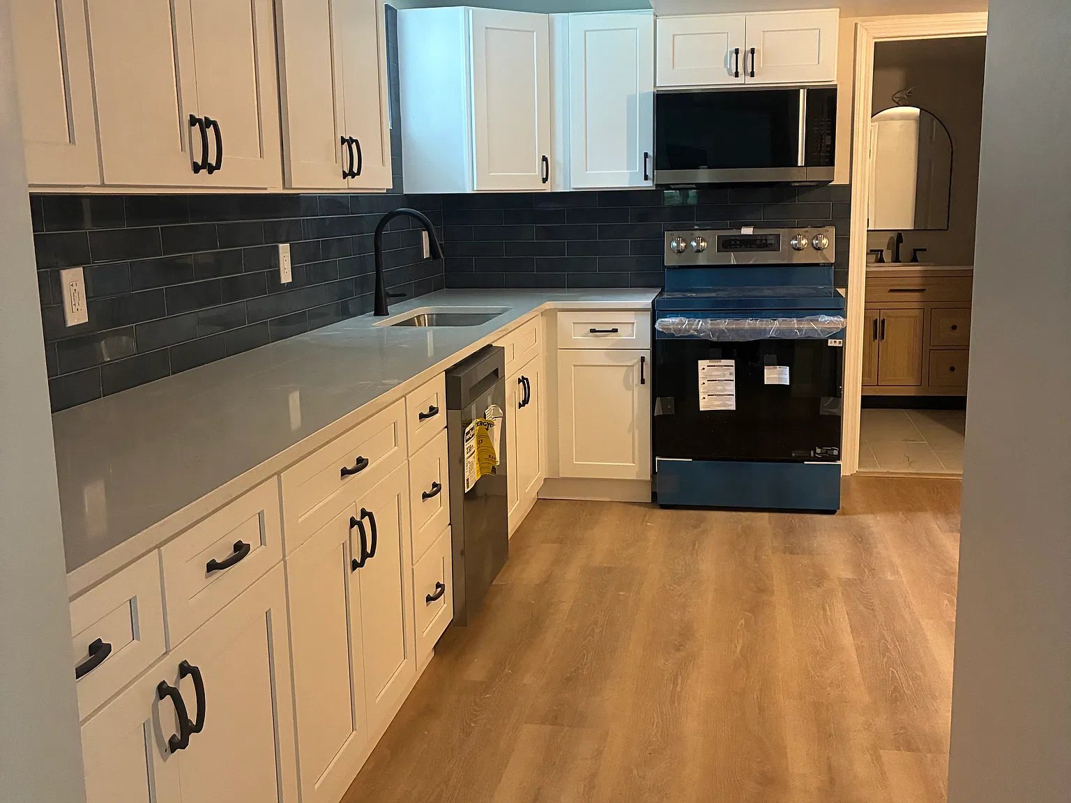 2 bed, 1000 sqft, $2,500 — Photo 1