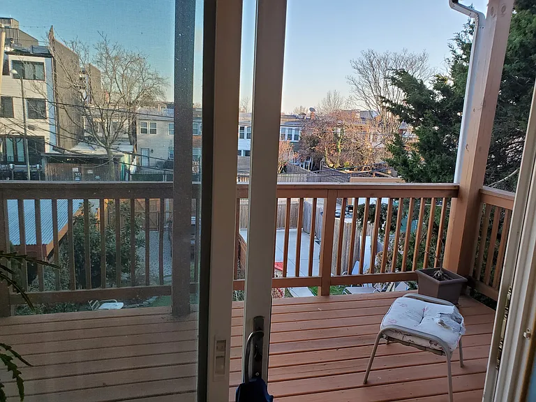 Deck off master bedroom