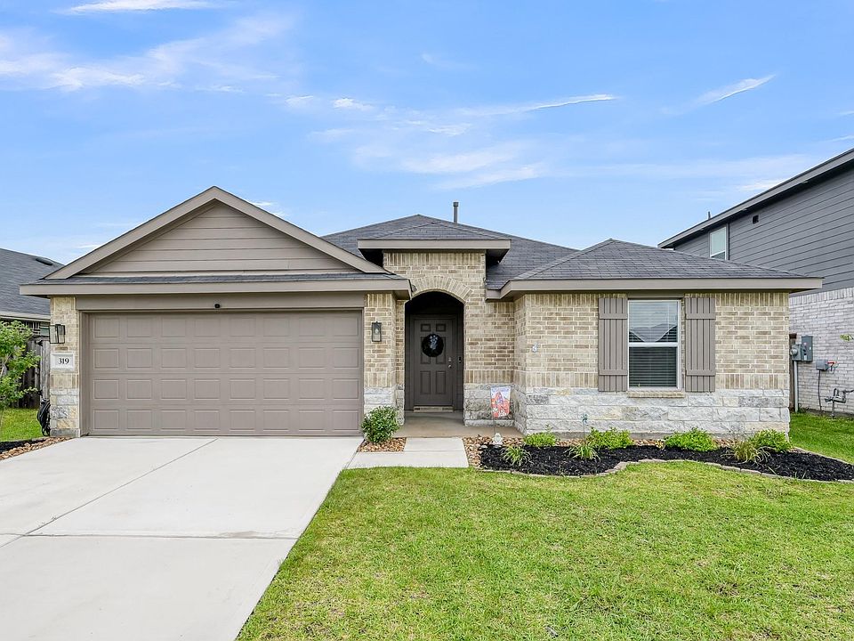 1st image of 319 Chateau Bay Ln