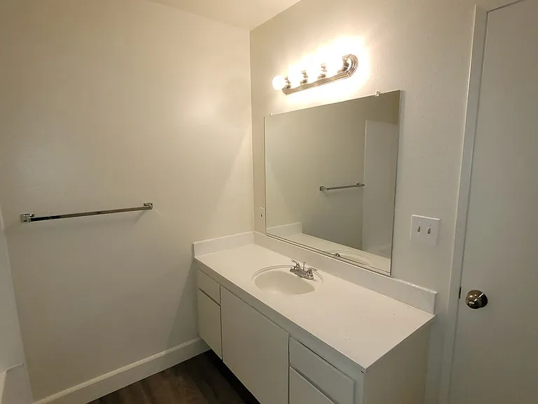 4949 N Gearhart Ave — Photo 9