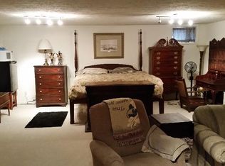 1213 Woodbrook Ct, Reston, VA 20194