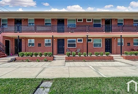 2nd image of 1466 Palm Ave APT 1