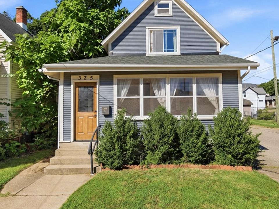 1st image of 325 Grand Ave NE