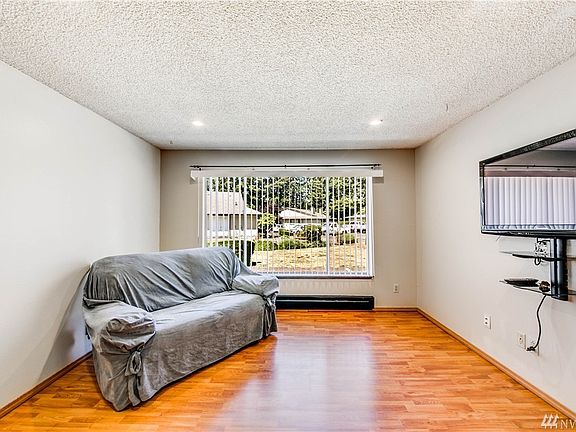 4th image of 2611 19th Pl SE #O-57