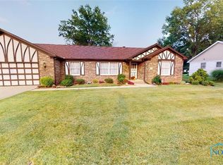 1639 Emmett Dr, Fremont, OH 43420