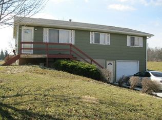 211 Timberview Rd, La Harpe, IL 61450