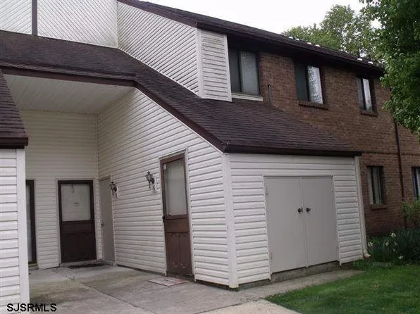 16 Country Magnolia Ln, Egg Harbor Township, NJ 08234