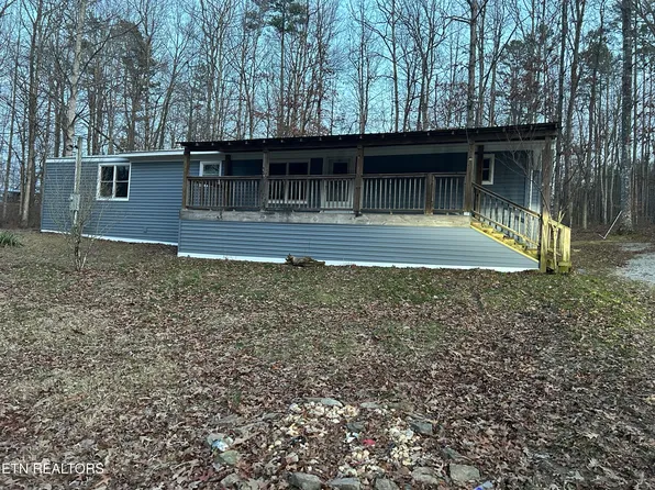 994 Pioneer Rd, Grimsley, TN 38565