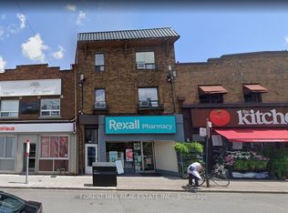411 Spadina Rd #3, Toronto, ON M5P 2W1