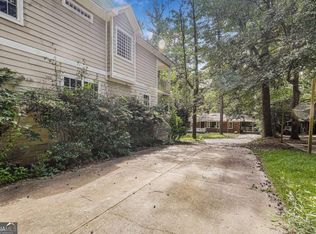 481 Pine Dr, Stone Mountain, GA 30083