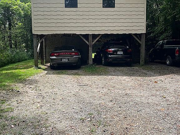 2nd image of 908 Blanton Branch Rd