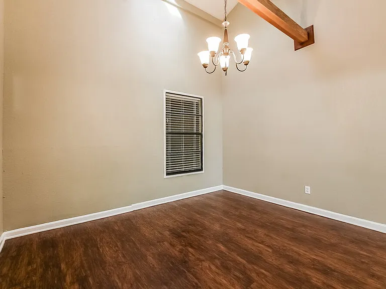 1345 Bridlebrook Dr — Photo 6