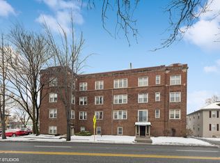 600 N La Grange Rd APT B1, La Grange Park, IL