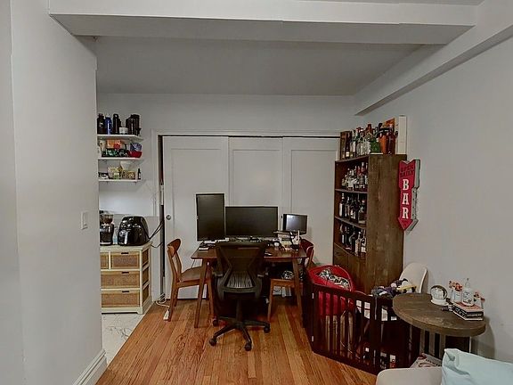 2nd image of 50 W 72nd St APT 710