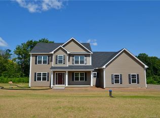 6 Ridgewood Rd, Middletown, CT 06457