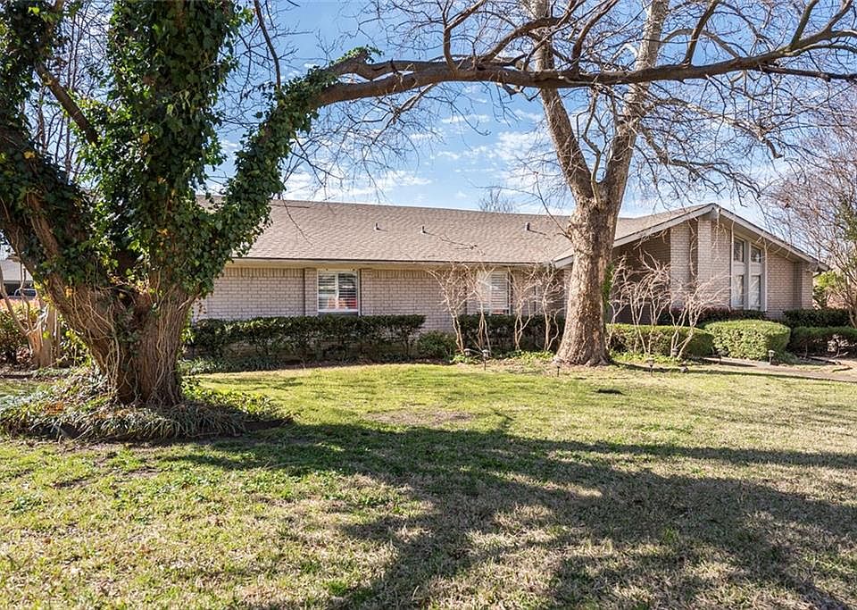 1st image of 305 Dartbrook Dr
