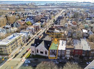 190 Ocean Ave, Jersey City, NJ 07305