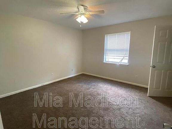4th image of 96 Ivey St #A