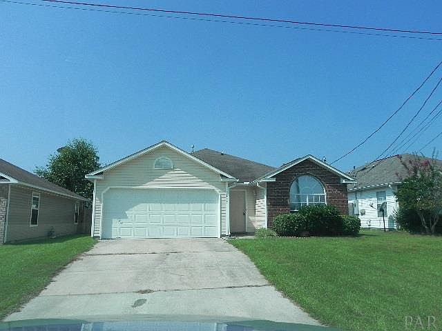 1st image of 2453 Gulf Breeze Ave