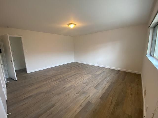 1st image of 964 College Dr