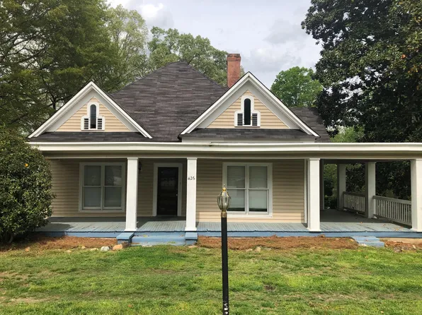 426 Main St, Talmo, GA 30575