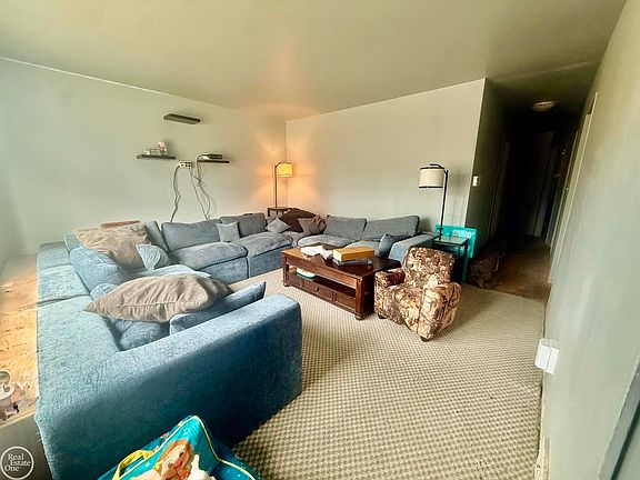 2nd image of 32264 Parker Cir