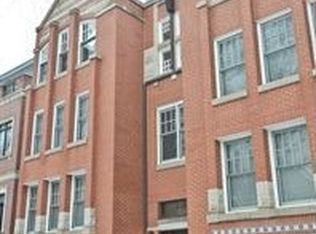 1414 W Byron St, Chicago, IL 60613