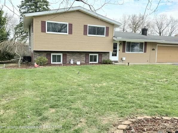 2731 Prairie Dr, Adrian, MI 49221
