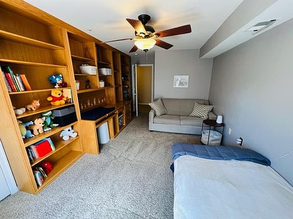 5th image of 15271 Avens Creek Dr #77