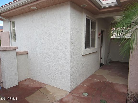 3rd image of 15179 W Las Brizas Ln