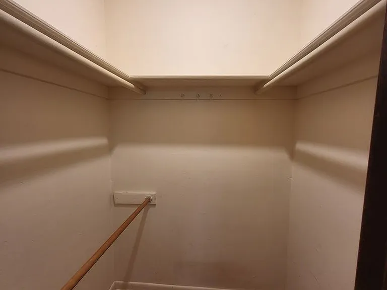 1417 Hollywood Ave — Photo 20