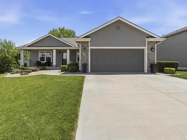 1033 Laussac Dr, Manhattan, KS 66503