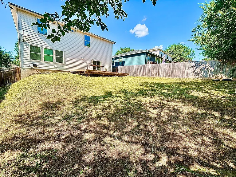 9204 Magna Carta Loop — Photo 27