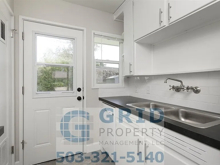 336 NE 128th Ave — Photo 4
