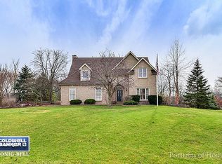 30 Naausay Ct, Oswego, IL 60543