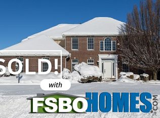 2620 Heather Glen Ave, Bettendorf, IA