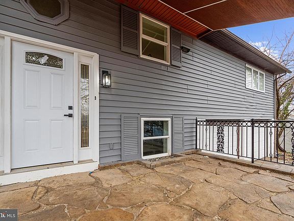 2nd image of 8209 Old Hagerstown Rd