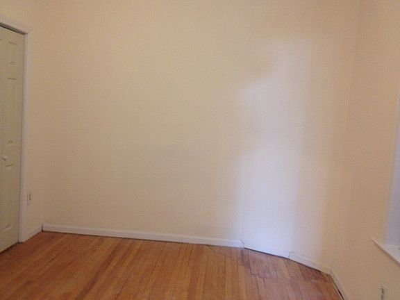 5th image of 3621 N Sheffield Ave APT 1R