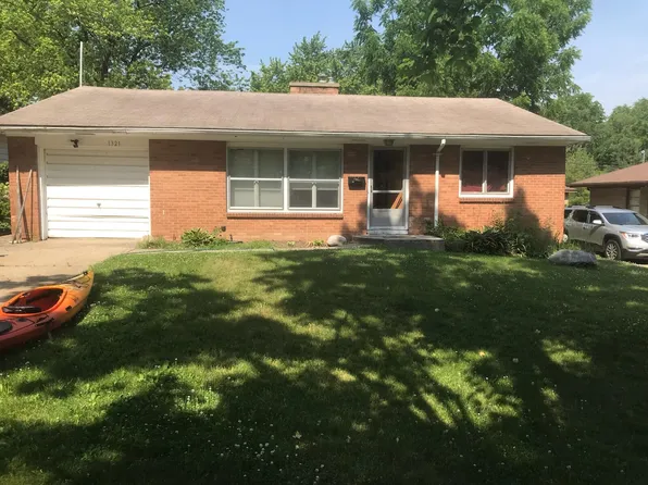 1321 Carlton Ave NE, Grand Rapids, MI 49505