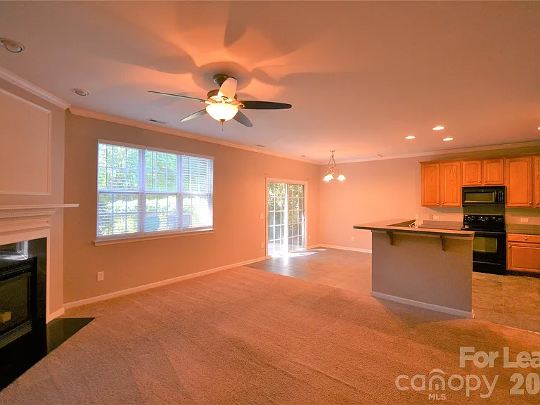 16512 Kettlewell Ln — Photo 3